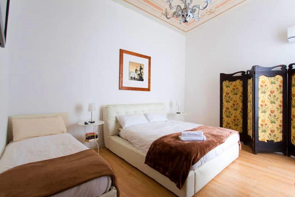 Aragona Rooms Palermo Eksteriør billede